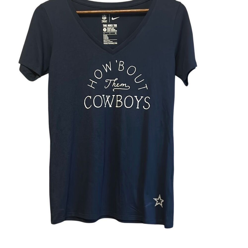 Nike NFL Dallas Cowboys How Bout Them Cowboys V Neck T Shirt Women Small‎